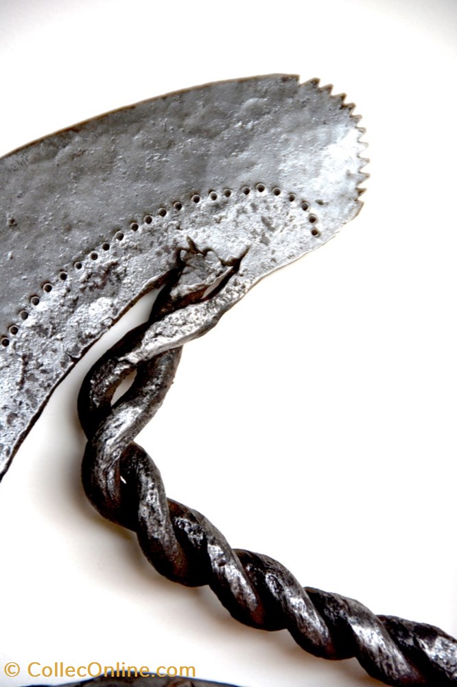 Songyé Nsapo 013 4 art antiquite africain arme songye nsapo 013