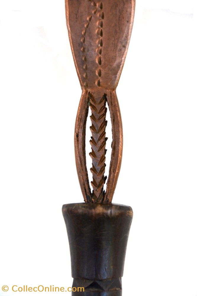Yakoma Basakpwa 014 4 art antiquite africain arme yakoma basakpwa 014
