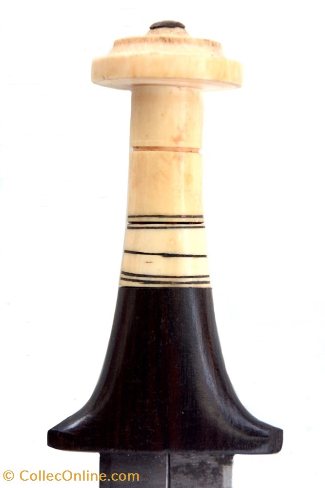 Kreich 002 2 art antiquite africain arme kreich 002