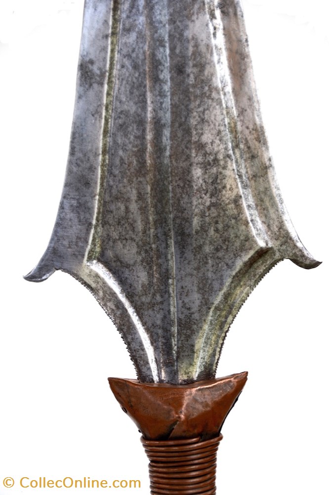 art antiquite africain arme hamba 001