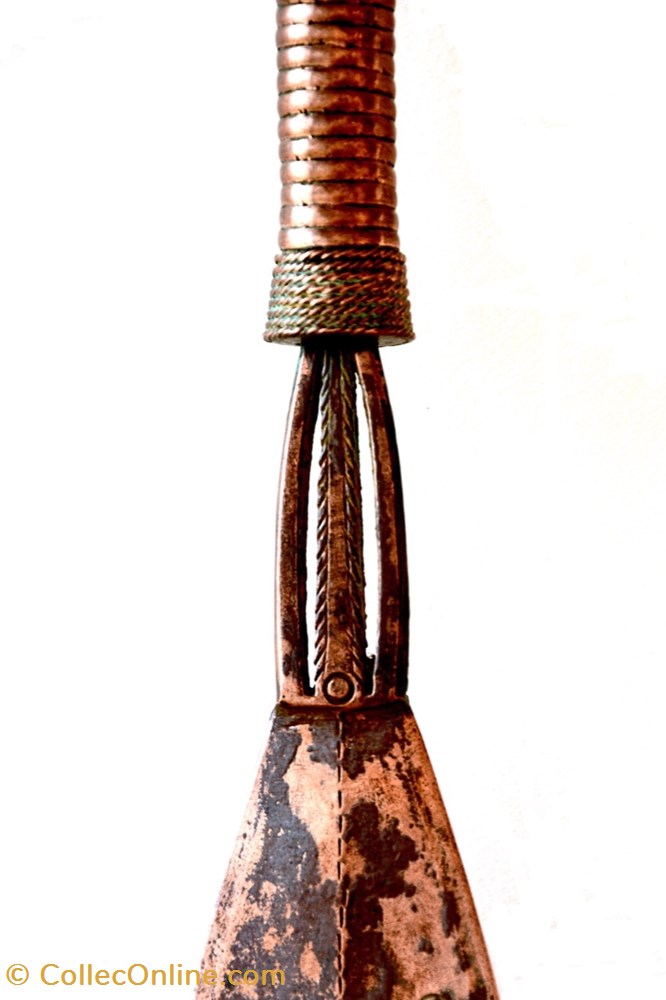 Yakoma Basakpwa 015 4 art antiquite africain arme yakoma basakpwa 015