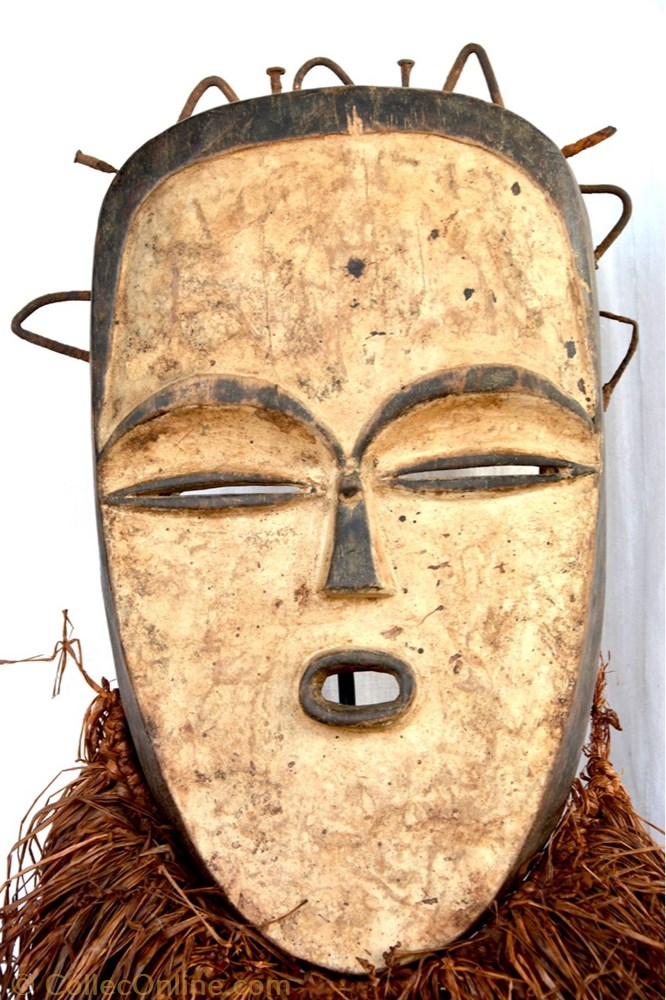 Vuvi 001 2 art antiquites africain masques vuvi 001