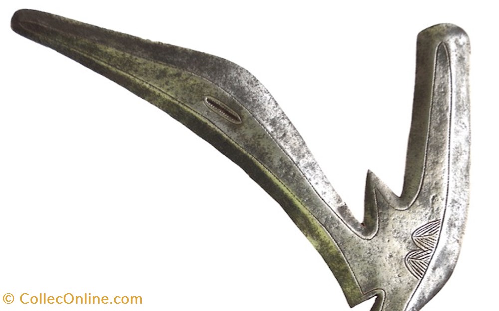 Banda Mbugbu ouest 003 4 art antiquites africain armes banda mbugbu ouest 003