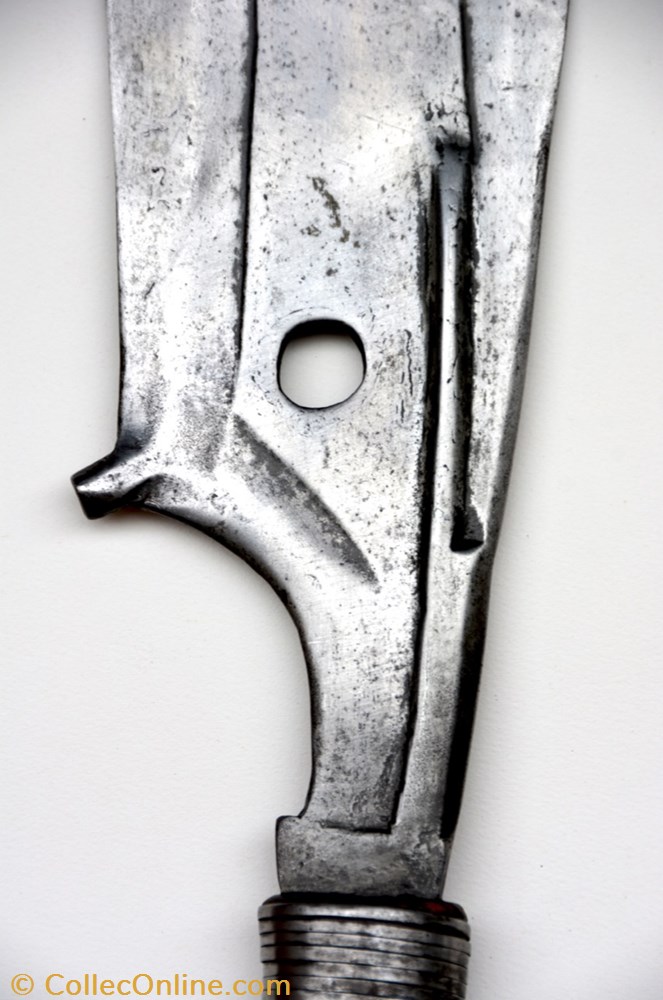 art antiquite africain arme mangbetu meje 001