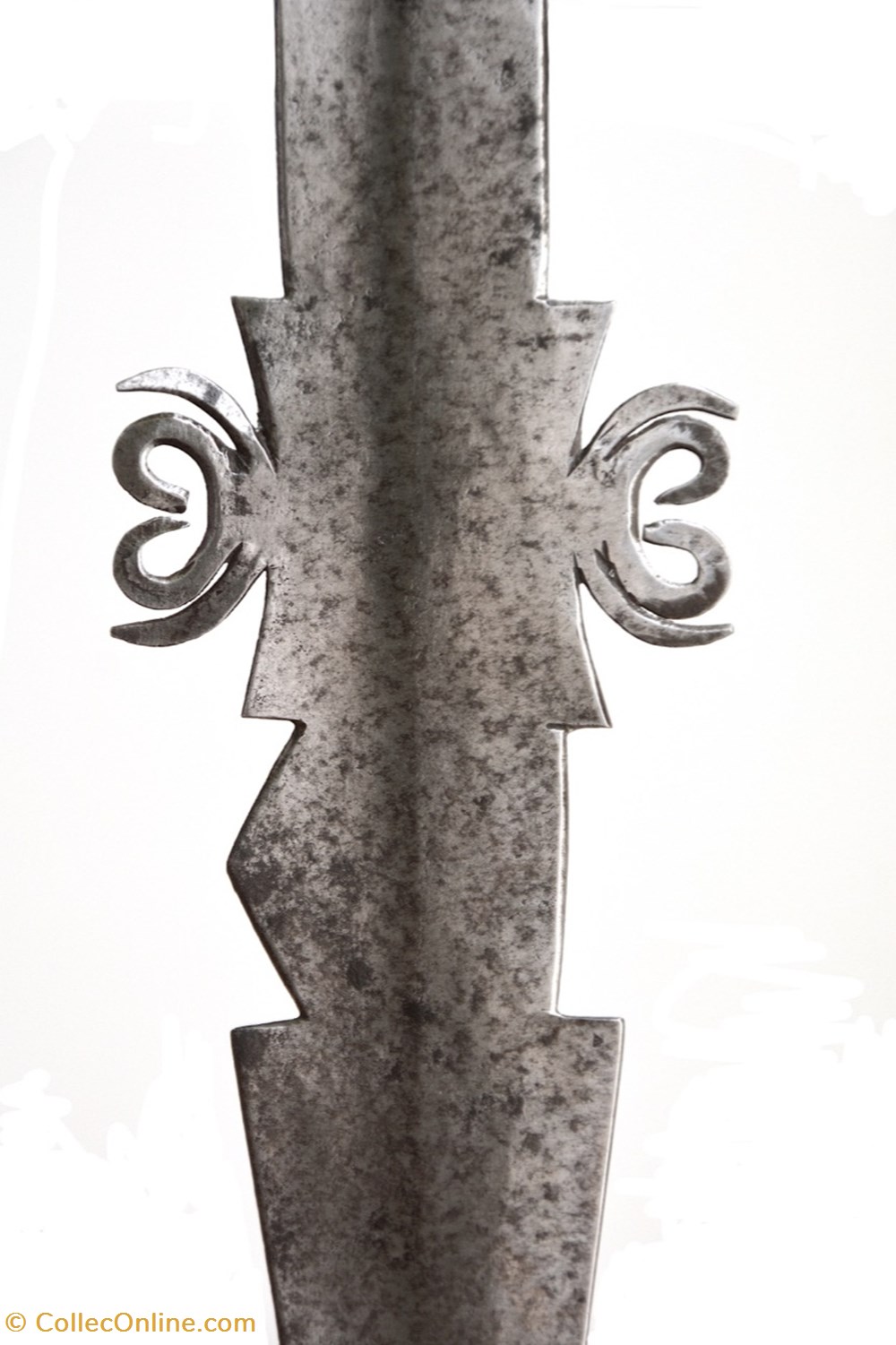 Ekonda C 004 4 art antiquites africain armes ekonda c 004