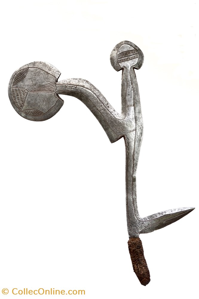 art antiquites africain armes banda mbugbu 001