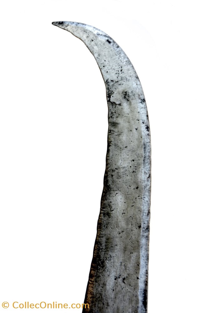 art antiquite africain arme yakoma ngondi 001