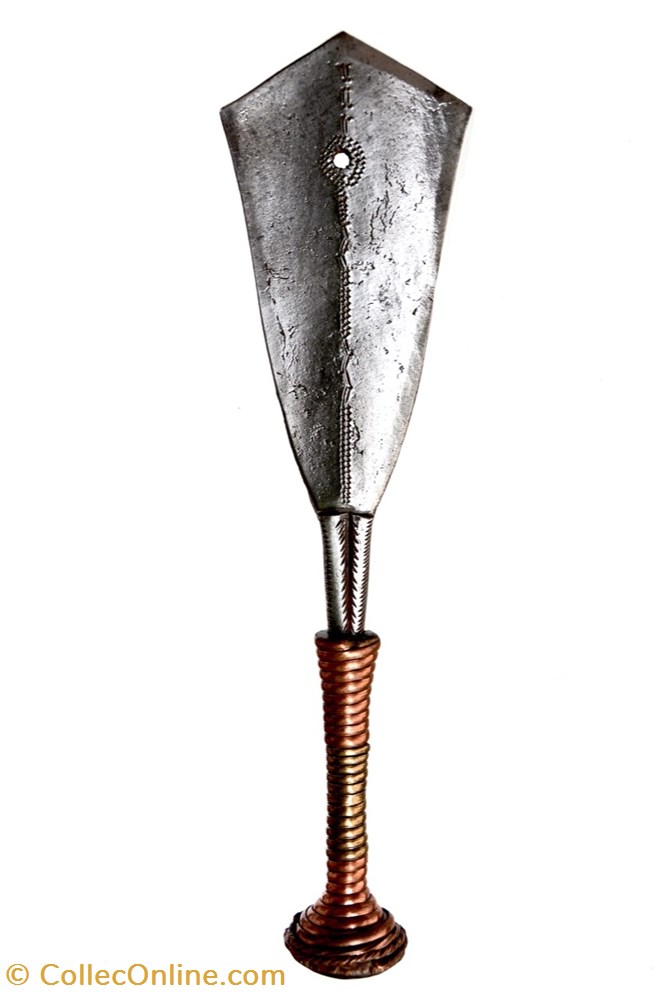 Yakoma Basakpwa 005 art antiquite africain arme yakoma basakpwa 005