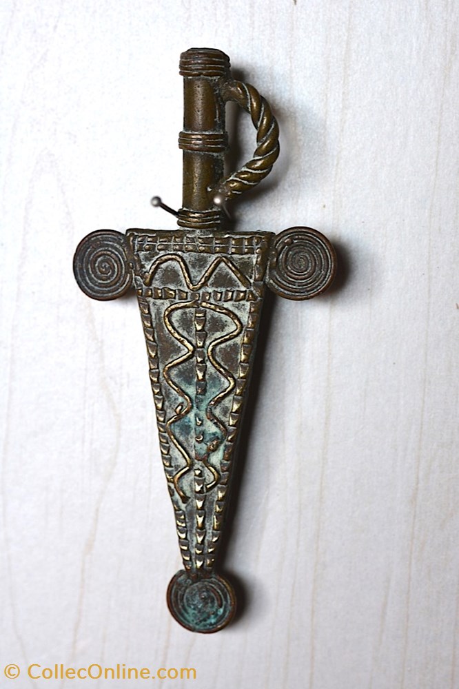 Poids armes Épée 002 art antiquites africain bronzes poids armes epee 002