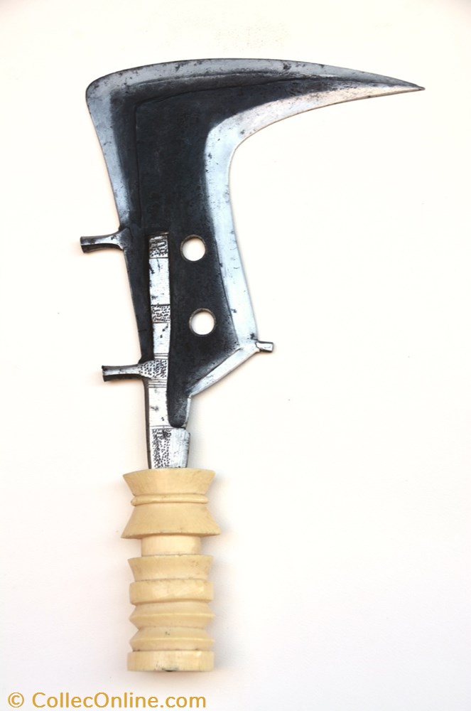 art antiquite africain arme mangbetu ivoire 004