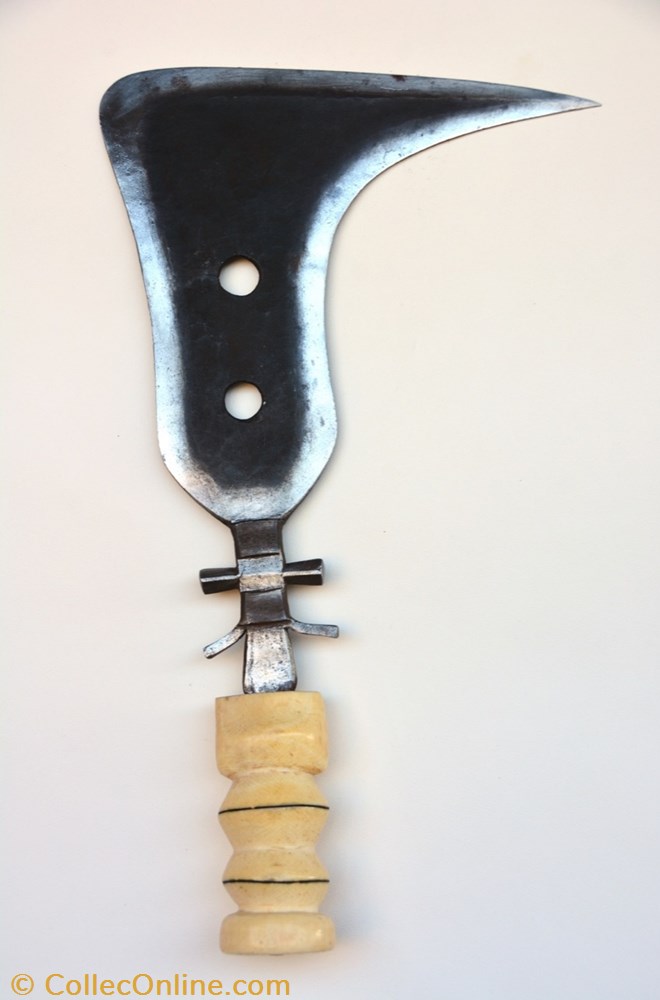 art antiquite africain arme mangbetu ivoire 003