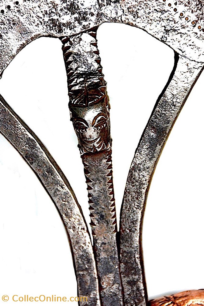art antiquite africain arme songye nsapo 004