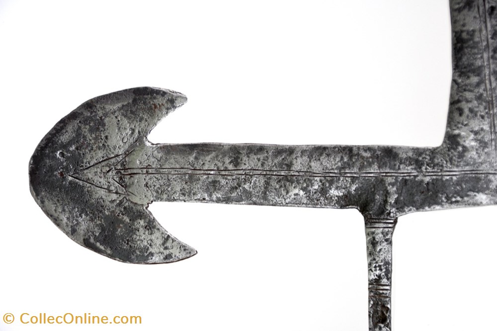 Mbum 001 4 art antiquite africain arme mbum 001