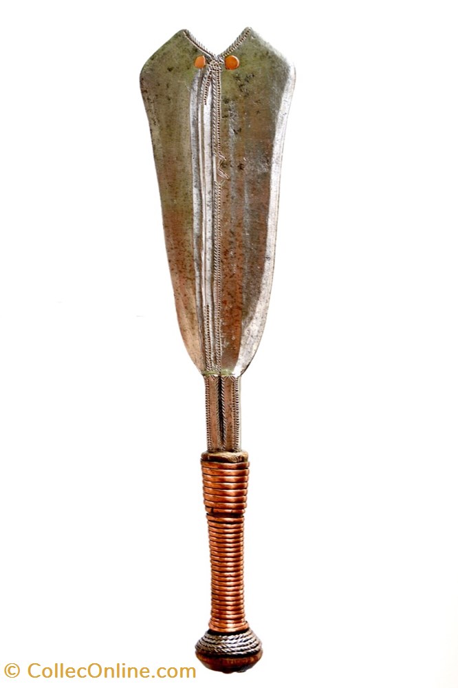 Yakoma Basakpwa 012 art antiquite africain arme yakoma basakpwa 012