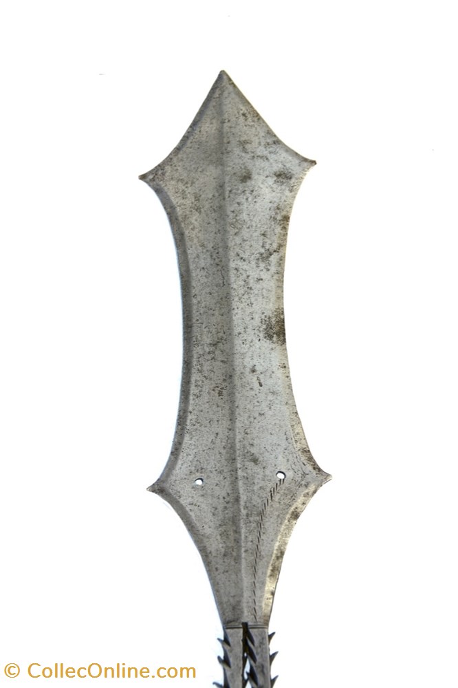 Yakoma Basakpwa 016 3 art antiquites africain armes yakoma basakpwa 016