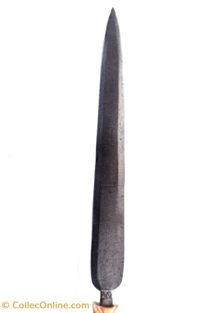 art antiquite africain arme mangbetu 003