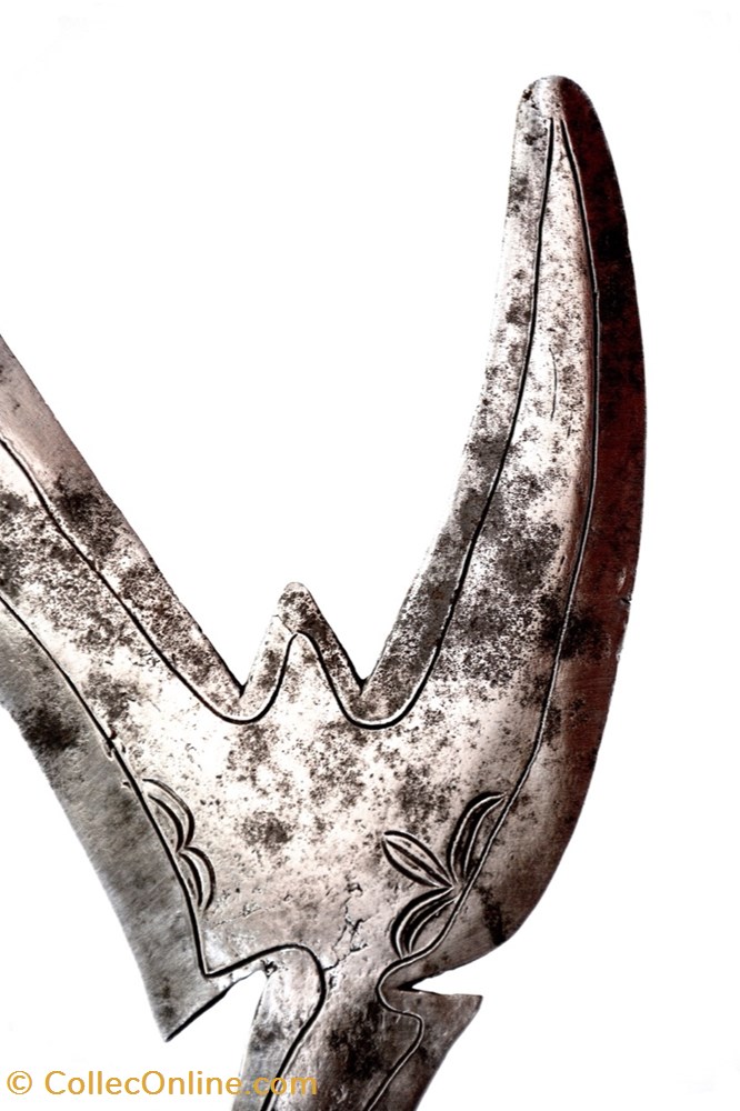 art antiquites africain armes banda mbugbu ouest 004