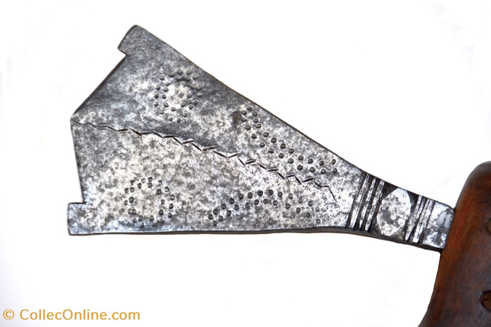 art antiquite africain arme tchokwe 001