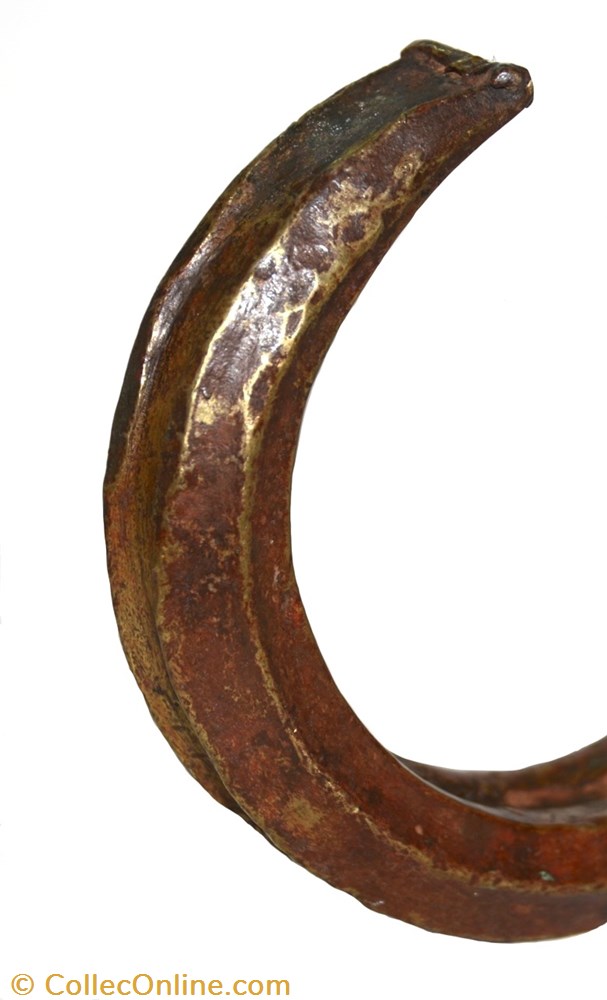 art antiquite africain bronze torque fang 002