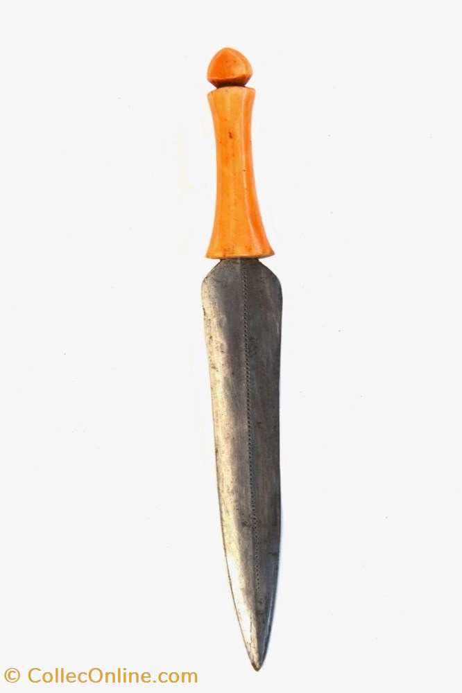 art antiquites africain armes topoke 001