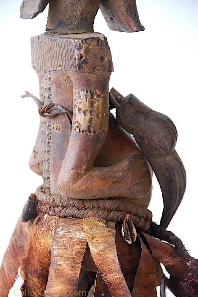 Songyé 008 4 art antiquite africain statuette songye 008