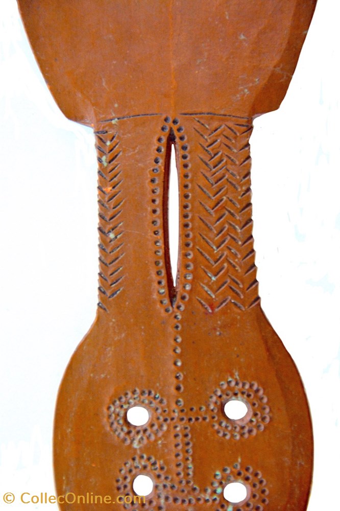Yakoma 003 4 art antiquite africain arme yakoma 003