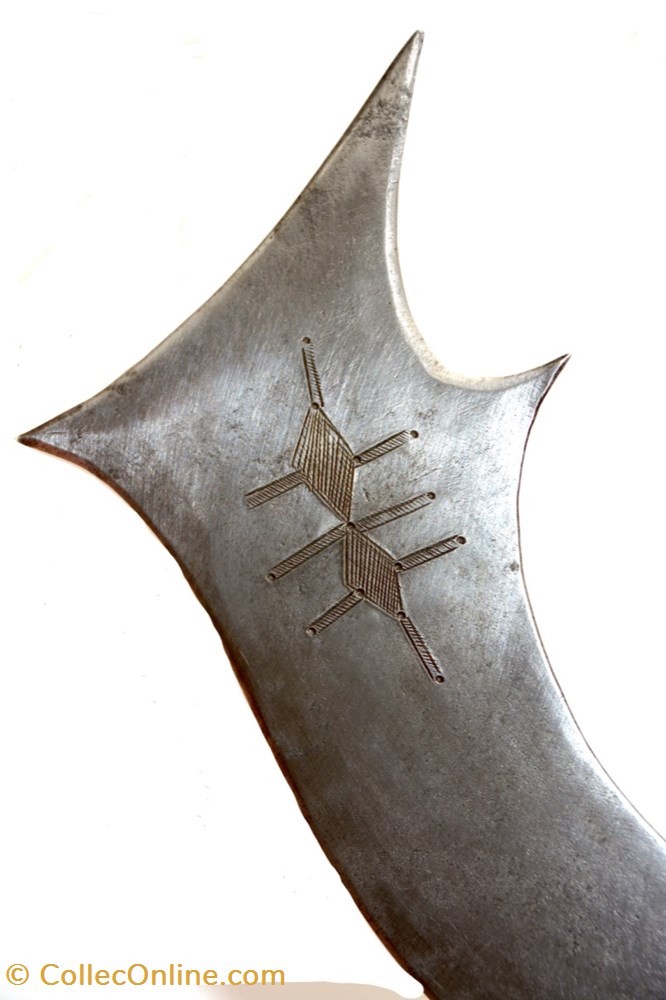 Ingessana Murder 002 3 art antiquites africain armes ingessana murder 002