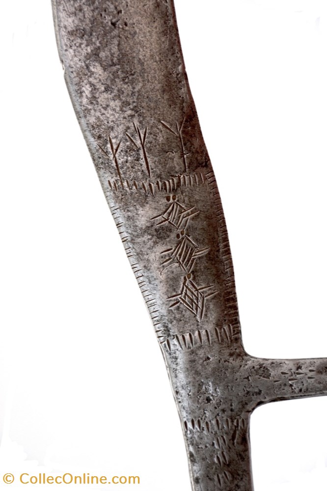 art antiquites africain armes ingessana murder 001