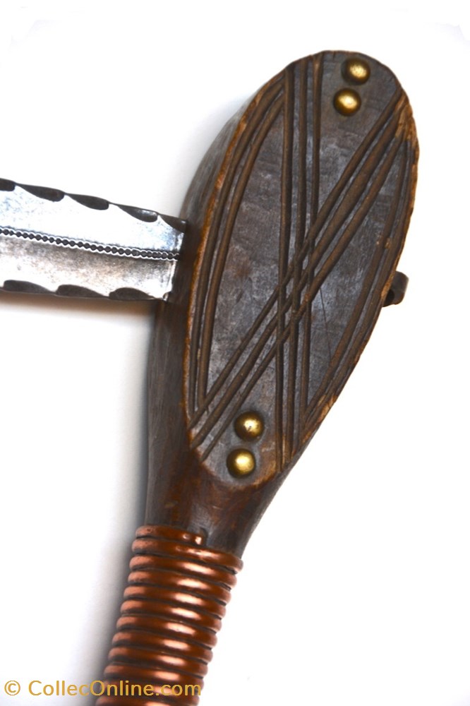 art antiquite africain arme yakoma 002