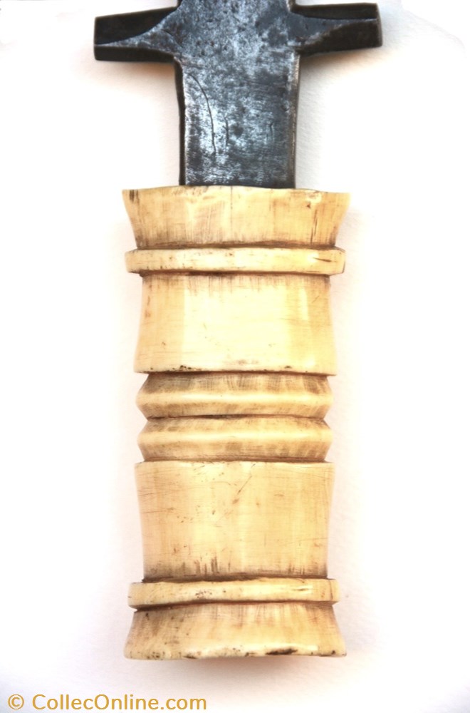 art antiquites africain armes budu ivoire 005