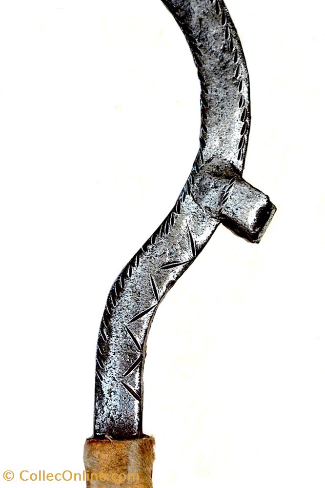 art antiquites africain armes matakam 001 sold
