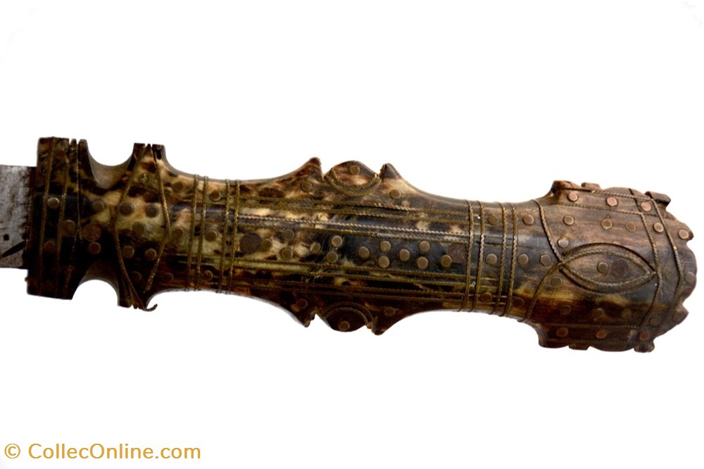 art antiquites africain armes shula 001