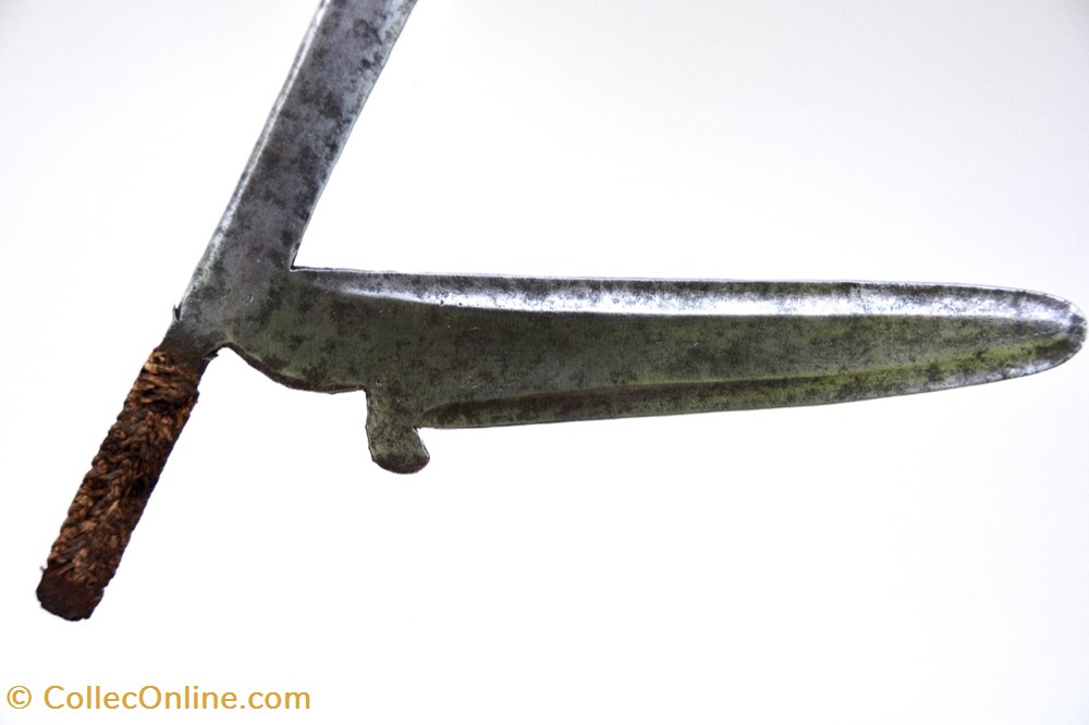 Nzakara 001 5 art antiquites africain armes nzakara 001