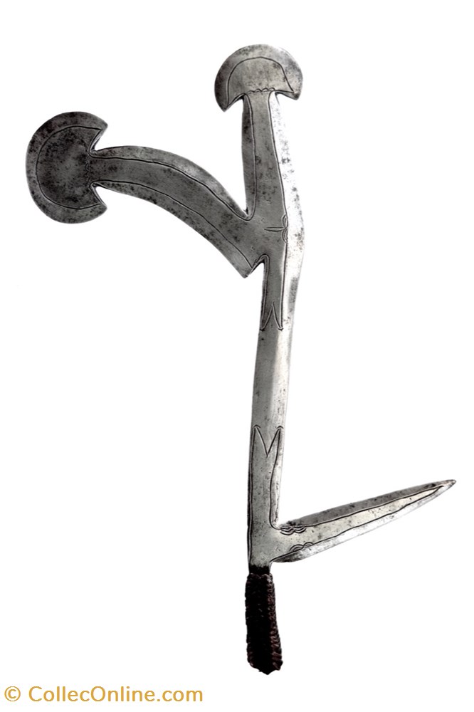 art antiquites africain armes banda togbo 001