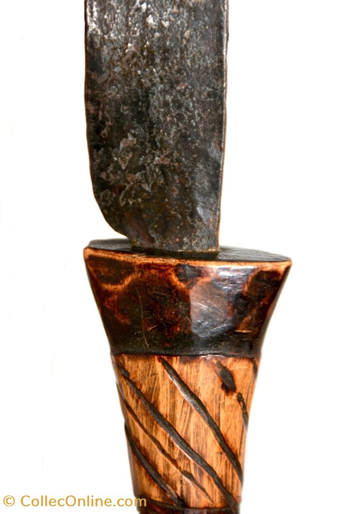 art antiquites africain armes nyamwezi 001