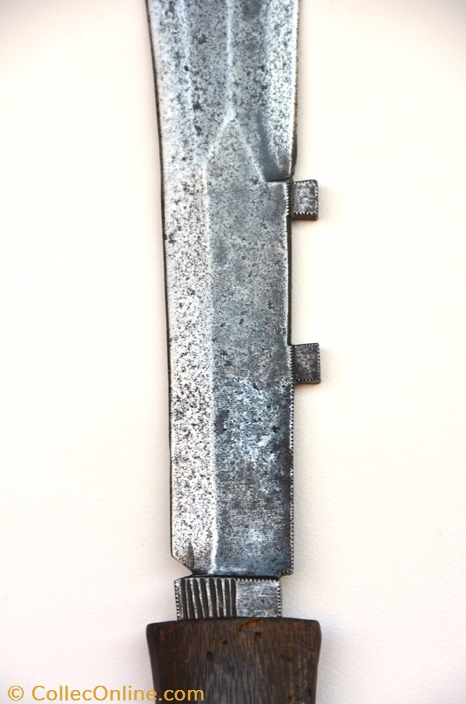 art antiquites africain armes budu 001