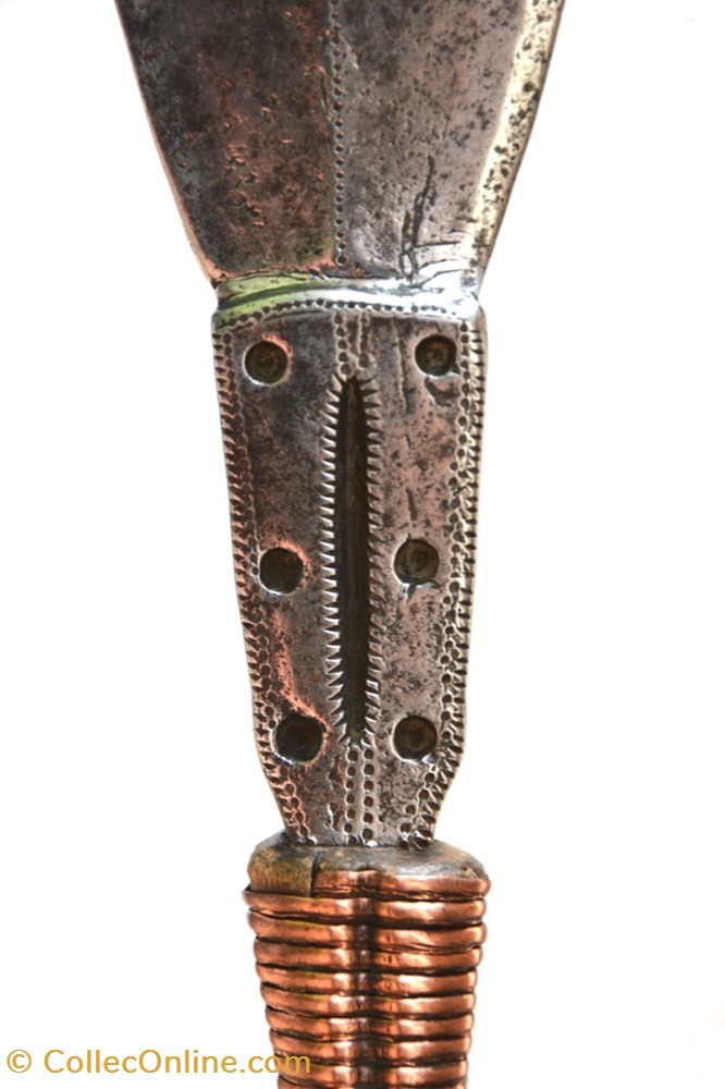 Yakoma Basakpwa 007 3 art antiquite africain arme yakoma basakpwa 007