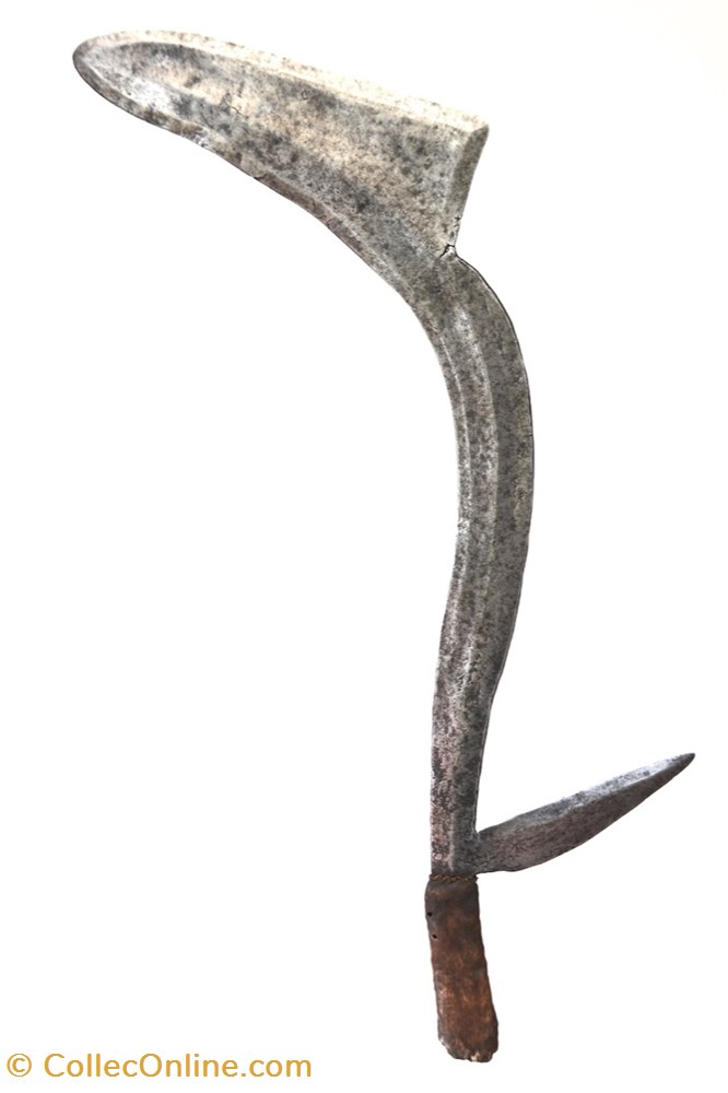 Banda 001 art antiquites africain armes banda 001