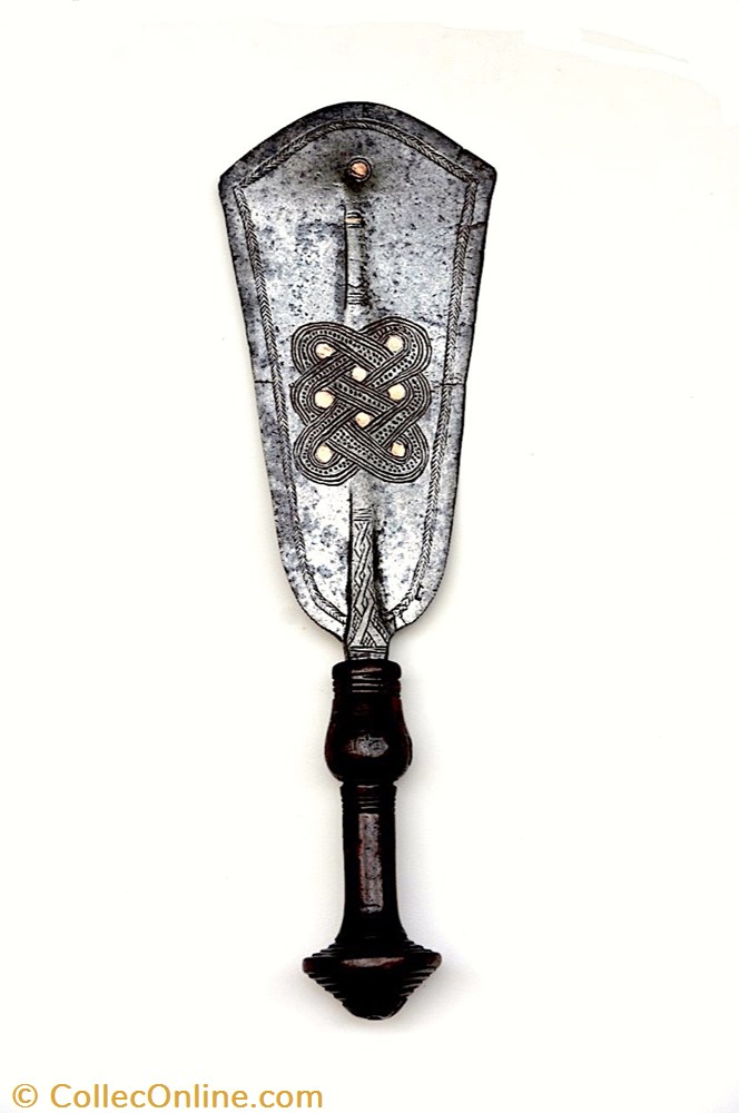 Nshaal 002 art antiquite africain arme nshaal 002