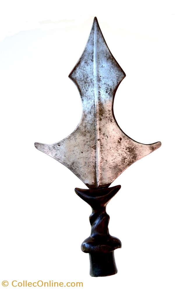 art antiquite africain arme nkutshu 001