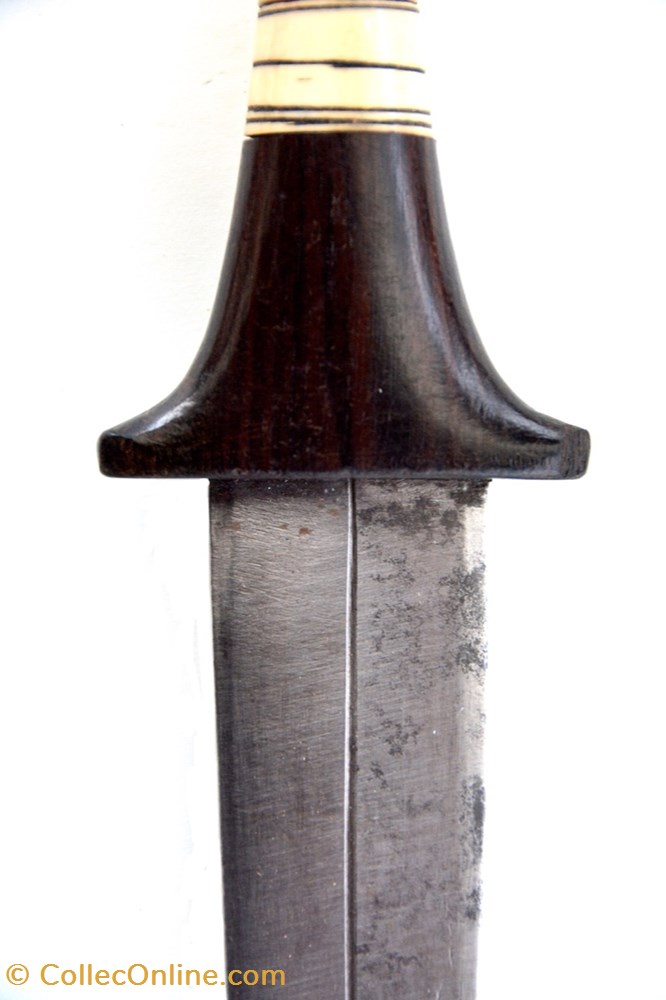 Kreich 002 4 art antiquite africain arme kreich 002