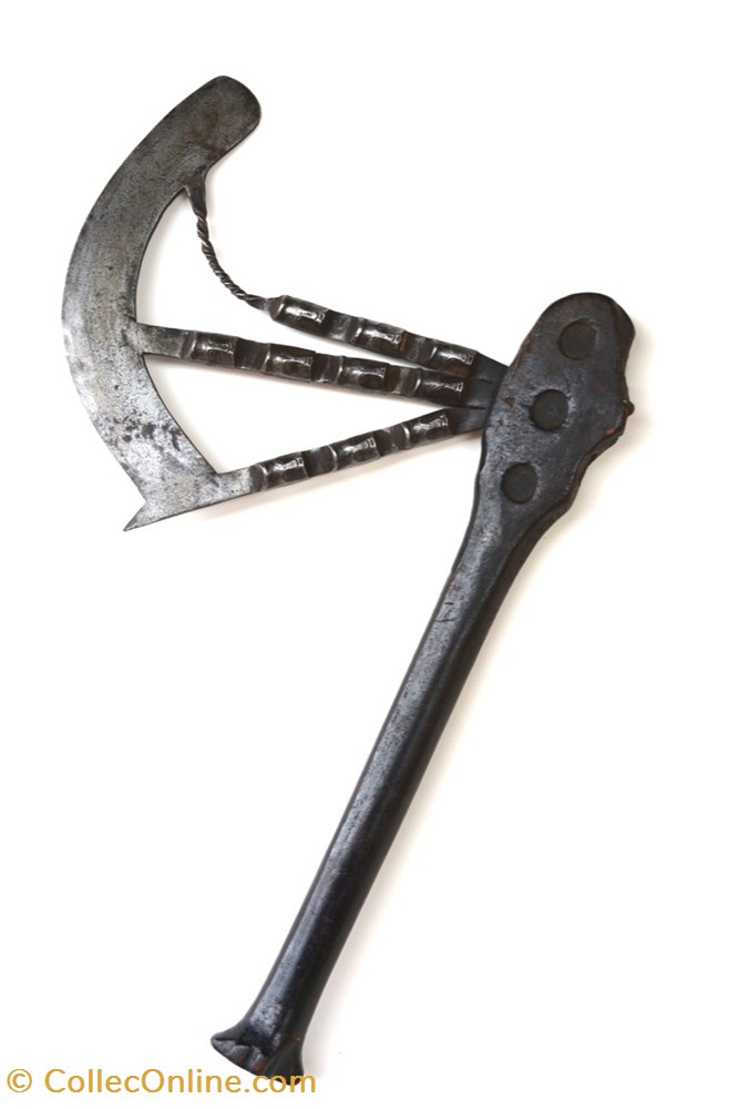 Songyé 003 art antiquite africain arme songye 003