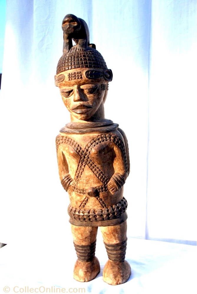 Kuyu 001 art antiquite africain statuette kuyu 001