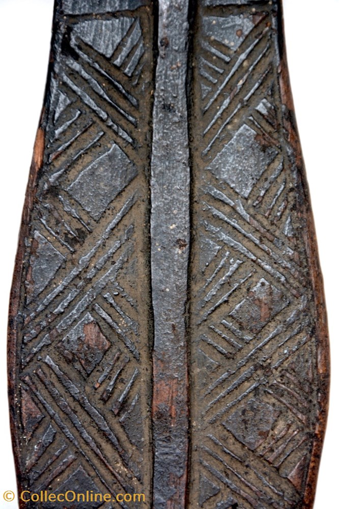 art antiquites africain armes ikulintey 001