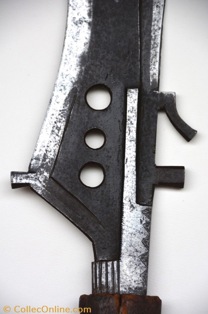 art antiquites africain armes mangbetu 007