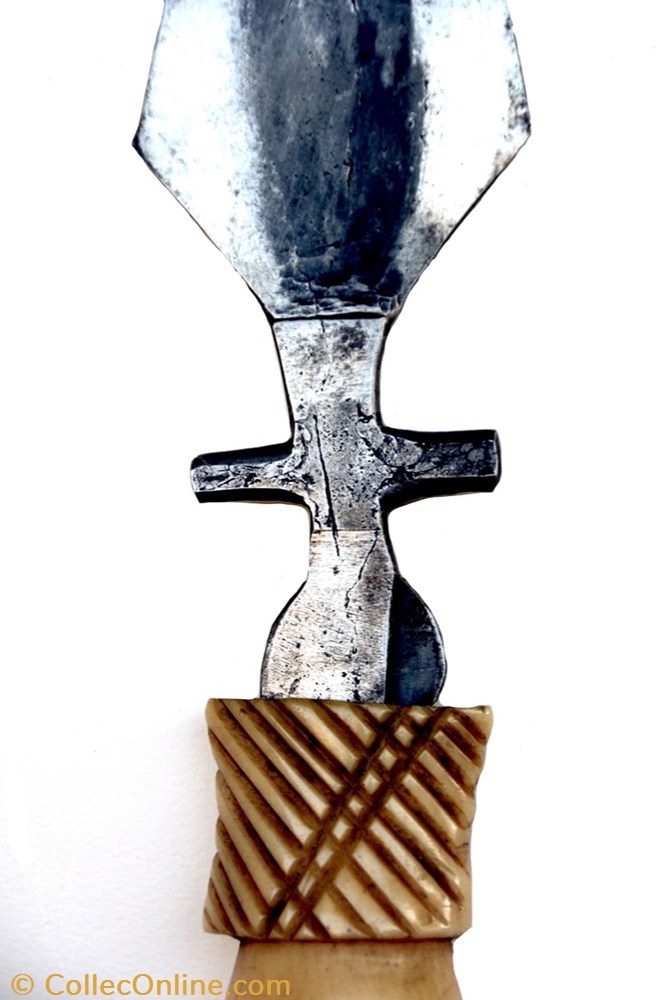 art antiquites africain armes budu ivoire 007