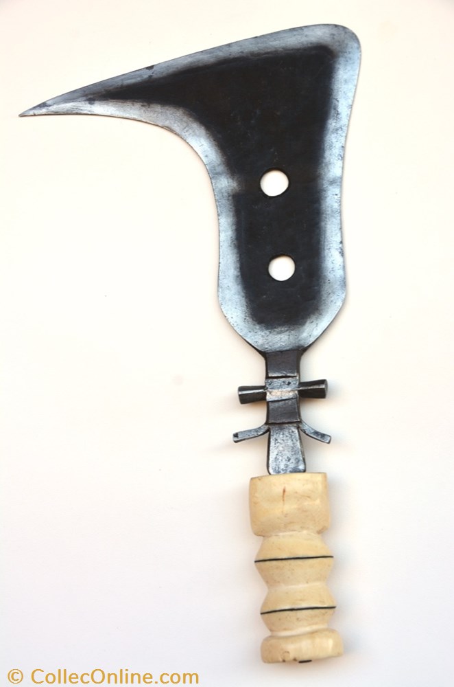art antiquite africain arme mangbetu ivoire 003