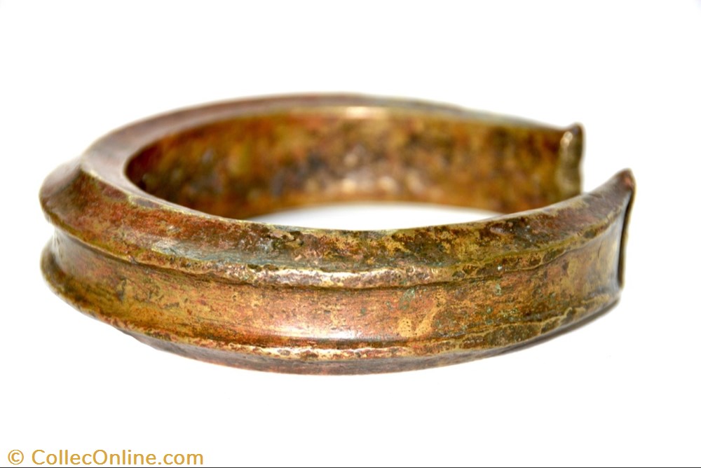 art antiquite africain bronze torque fang 002