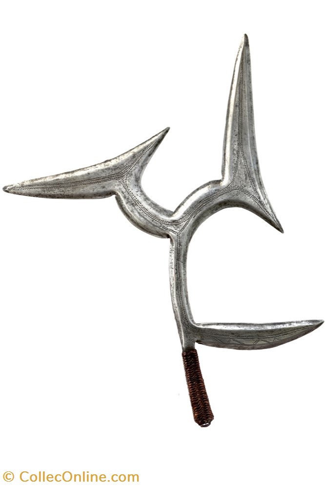 art antiquites africain armes manza 001