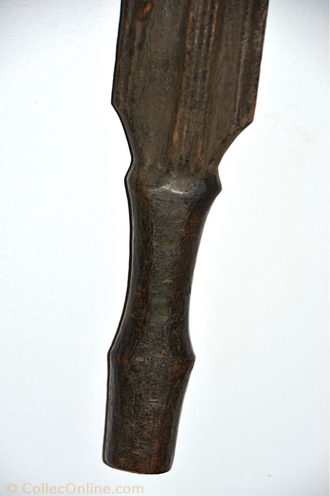 Ndengése 001 2 art antiquite africain arme ndengese 001